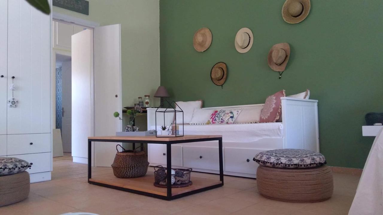 Olive Garden Guest House Kyparissia Exterior photo