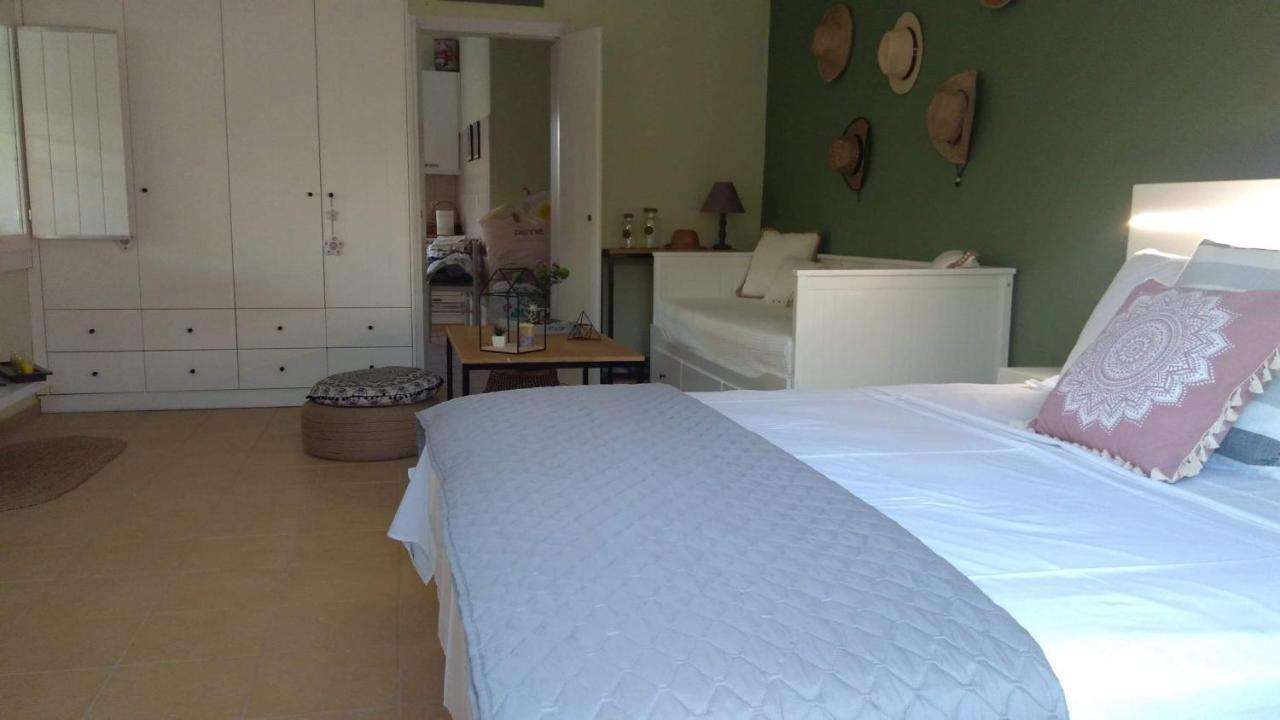 Olive Garden Guest House Kyparissia Exterior photo